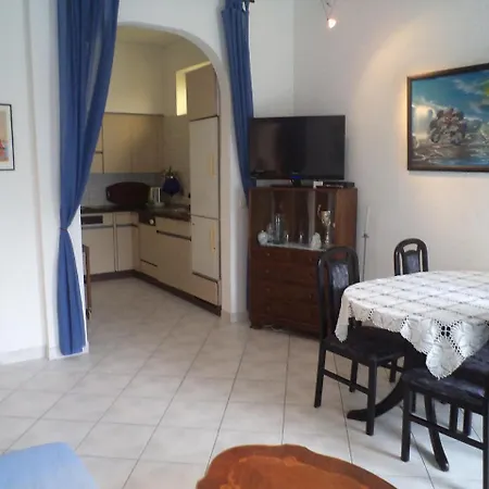 Apartment In 5668 Crikvenica
